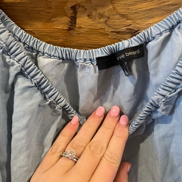 Harve Benard Chambray Off the Shoulder Top - Picture 2 of 2